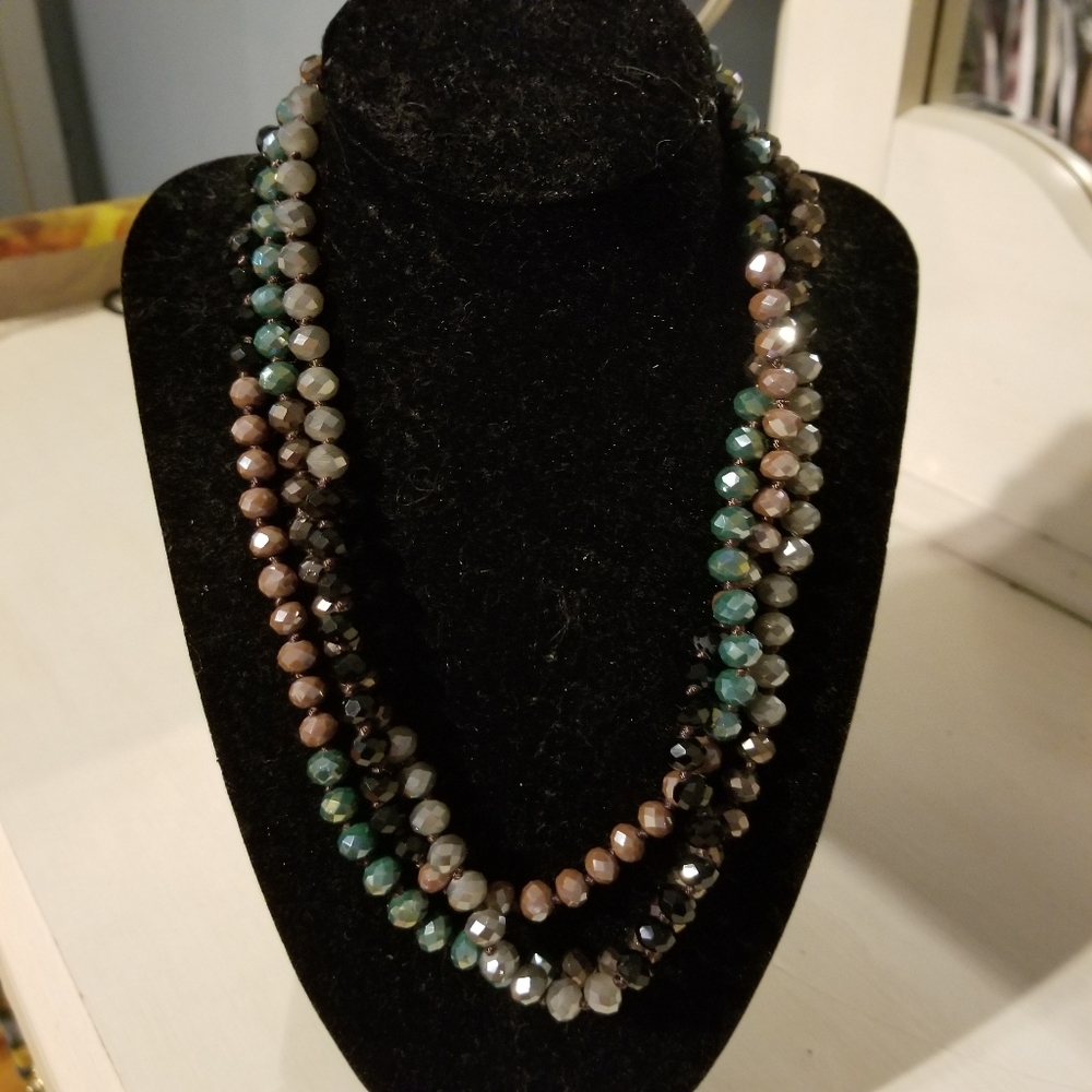 NWOT Hawthorne Multi Color Glass Bead Necklace.